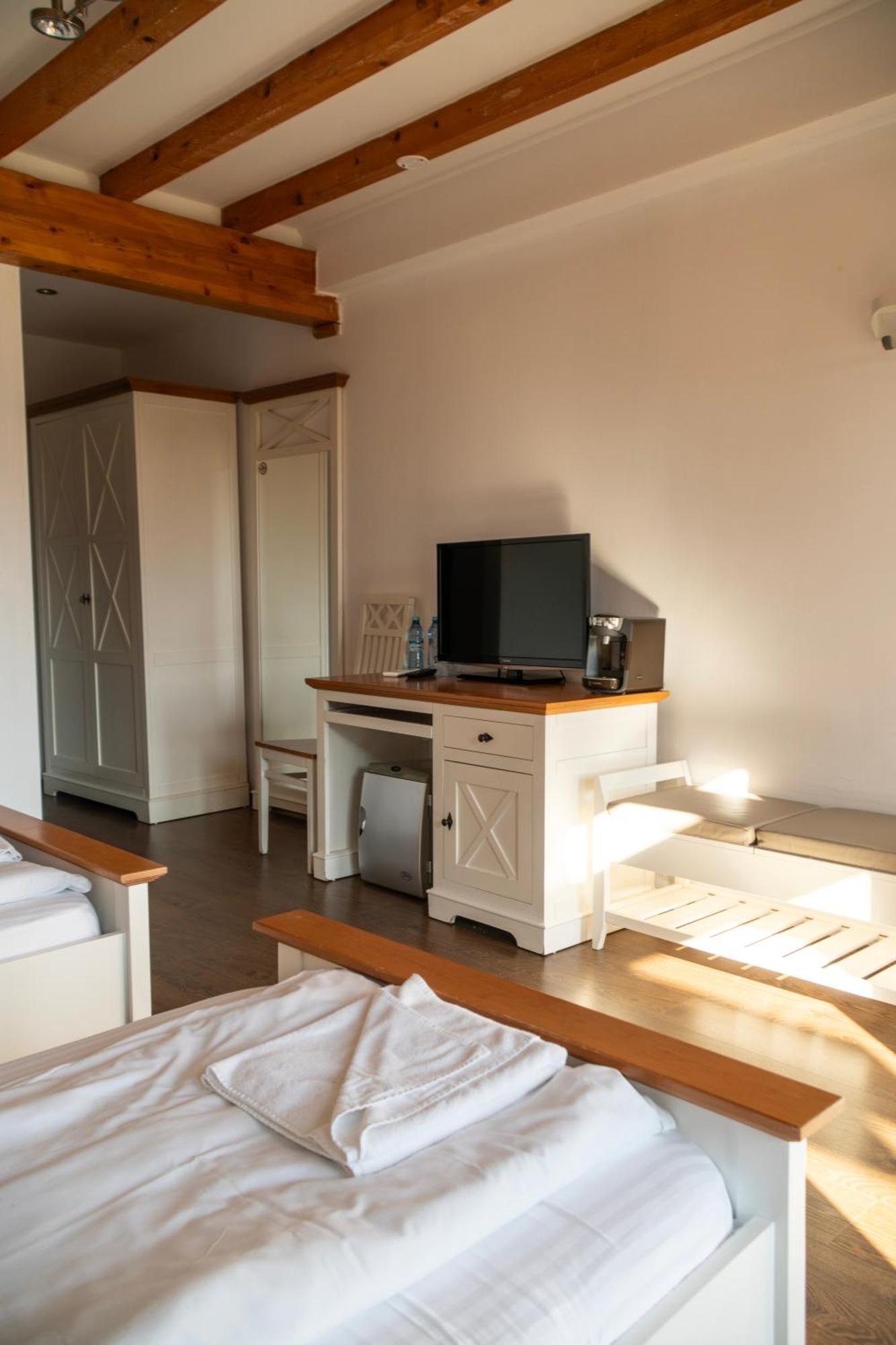 Lifeharbour Limanu Hotel Buitenkant foto